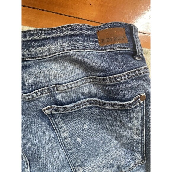 Judy Blue 20W Denim Boyfriend Fit Distressed Jeans Women's - Picture 9 of 9